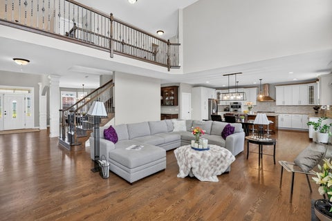 Tiny photo for 18 N Acacia Drive, Hawthorn Woods, IL 60047 (MLS # 12772862)