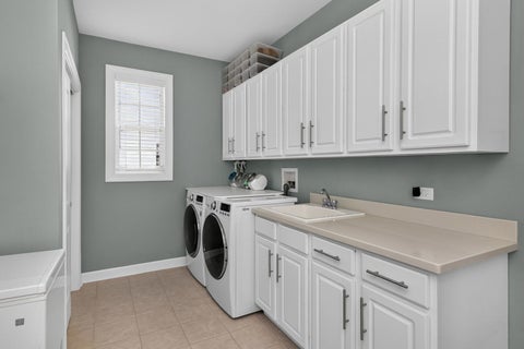 Tiny photo for 18 N Acacia Drive, Hawthorn Woods, IL 60047 (MLS # 12772862)