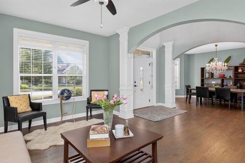 Tiny photo for 18 N Acacia Drive, Hawthorn Woods, IL 60047 (MLS # 12772862)