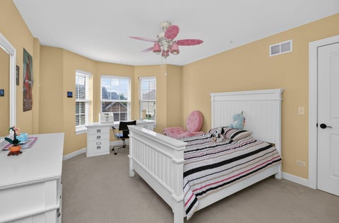 Tiny photo for 18 N Acacia Drive, Hawthorn Woods, IL 60047 (MLS # 12772862)