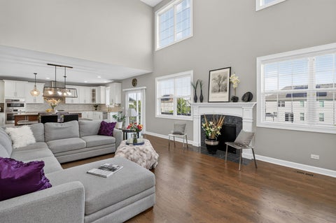 Tiny photo for 18 N Acacia Drive, Hawthorn Woods, IL 60047 (MLS # 12772862)