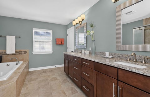 Tiny photo for 18 N Acacia Drive, Hawthorn Woods, IL 60047 (MLS # 12772862)