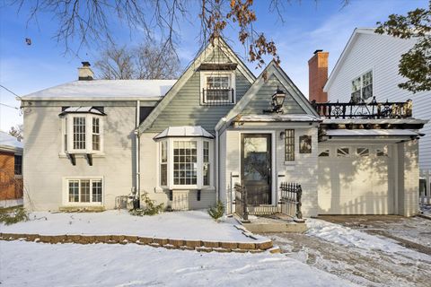 Photo of 319 May Avenue, Glen Ellyn, IL 60137 (MLS # 12544428)
