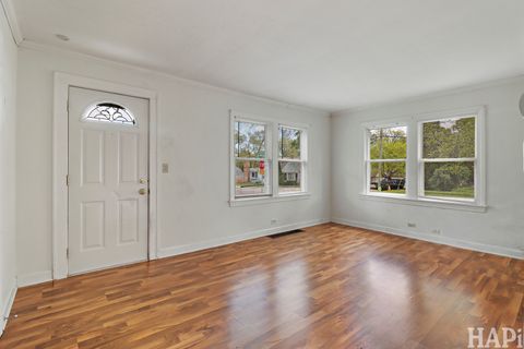 Tiny photo for 428 S Lake Terrace, Mundelein, IL 60060 (MLS # 12649119)