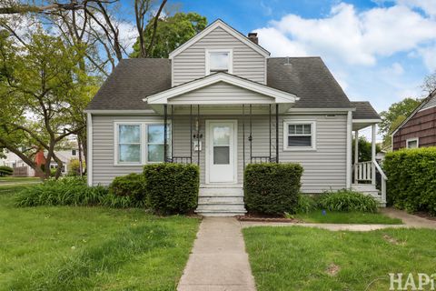 Photo of 428 S Lake Terrace, Mundelein, IL 60060 (MLS # 12649119)