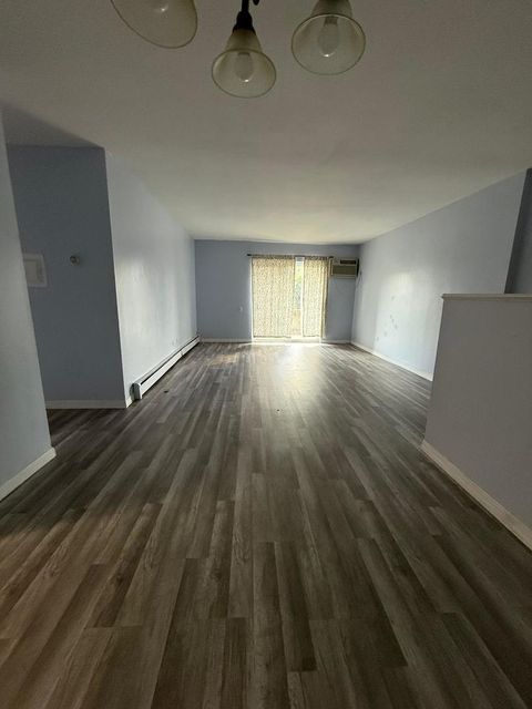 Tiny photo for 1195 Meadow Lane #114, Hoffman Estates, IL 60169 (MLS # 12481528)