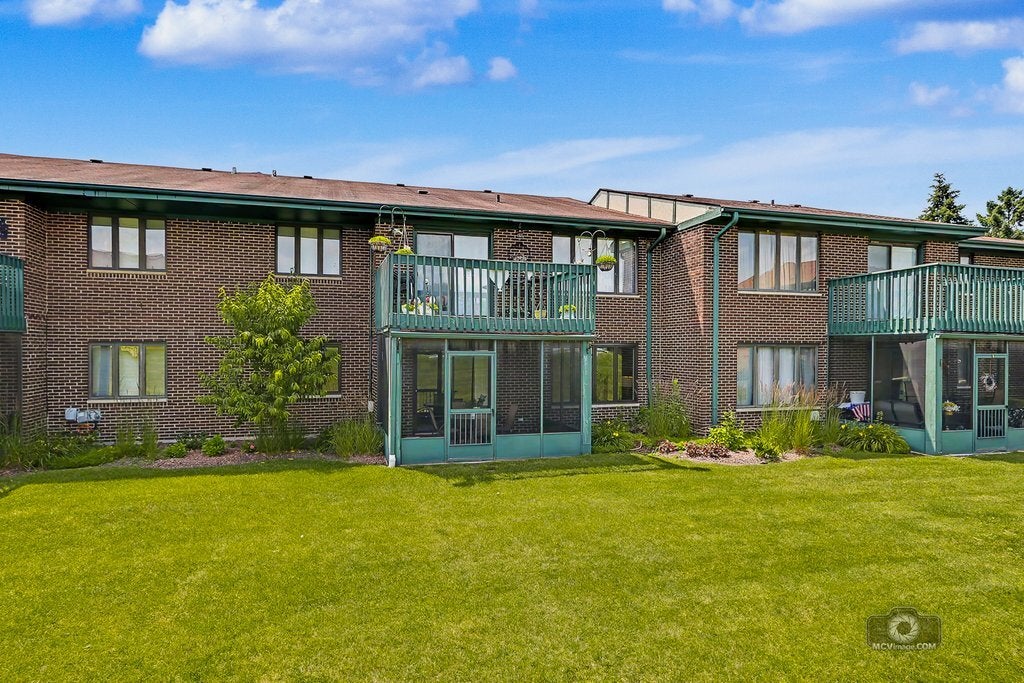 11657 S Matterhorn Circle 102
