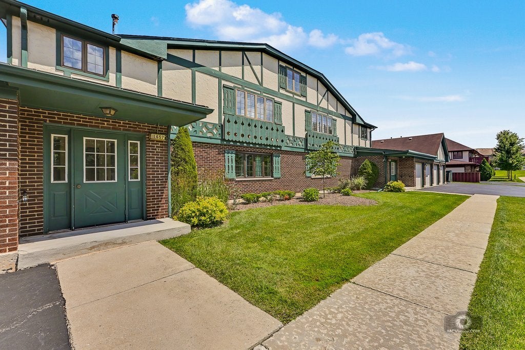 11657 S Matterhorn Circle 102