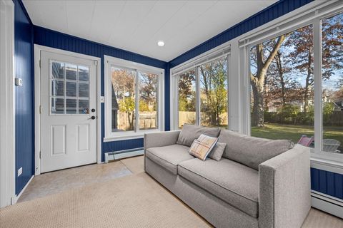 Tiny photo for 368 Woodland Road, Highland Park, IL 60035 (MLS # 12519749)