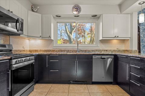 Tiny photo for 368 Woodland Road, Highland Park, IL 60035 (MLS # 12519749)