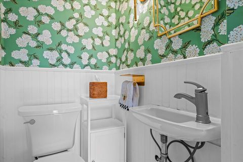 Tiny photo for 368 Woodland Road, Highland Park, IL 60035 (MLS # 12519749)