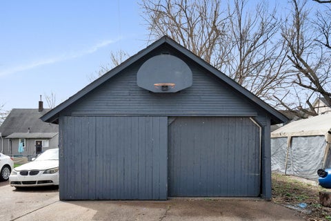 Tiny photo for 1446 W High Street, Davenport, IA 52804 (MLS # 12617834)