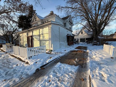 Tiny photo for 319 W Washington Street, Clinton, IL 61727 (MLS # 12528518)