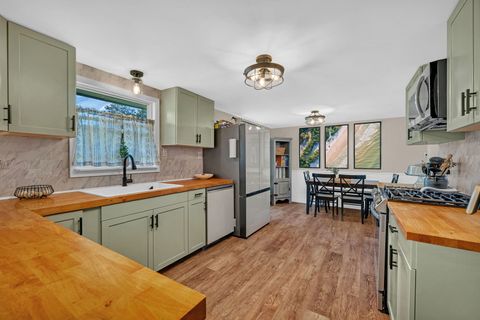 Tiny photo for 2032 Roberts Street, Wilmington, IL 60481 (MLS # 12503180)