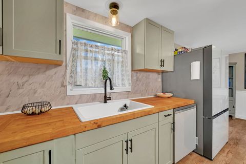 Tiny photo for 2032 Roberts Street, Wilmington, IL 60481 (MLS # 12503180)