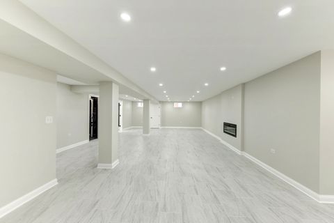 Tiny photo for 1014 E 163rd Street, South Holland, IL 60473 (MLS # 12503614)