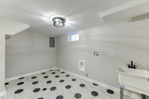 Tiny photo for 1014 E 163rd Street, South Holland, IL 60473 (MLS # 12503614)