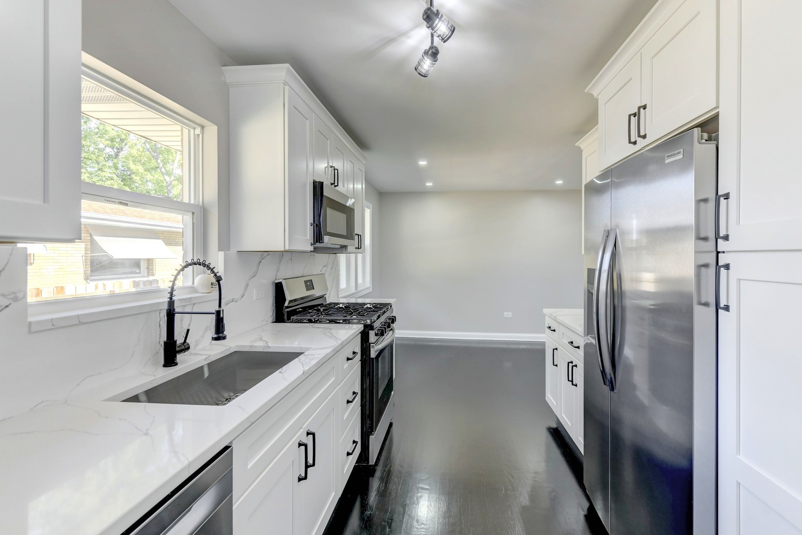 1014 E 163rd Street