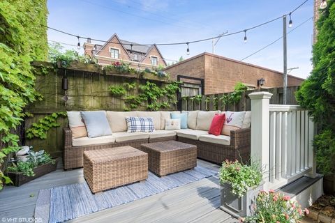 Tiny photo for 1820 N Dayton Street #B, Chicago, IL 60614 (MLS # 12611341)