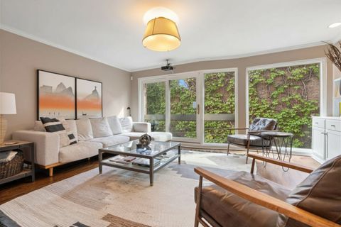 Tiny photo for 1820 N Dayton Street #B, Chicago, IL 60614 (MLS # 12611341)