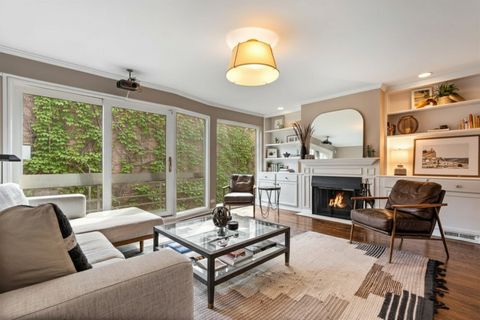 Tiny photo for 1820 N Dayton Street #B, Chicago, IL 60614 (MLS # 12611341)