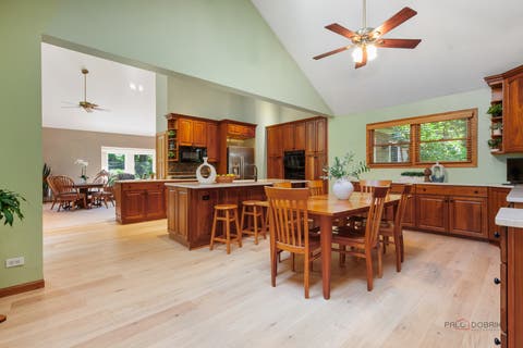 Tiny photo for 39 Wiltshire Drive, Lincolnshire, IL 60069 (MLS # 12718422)