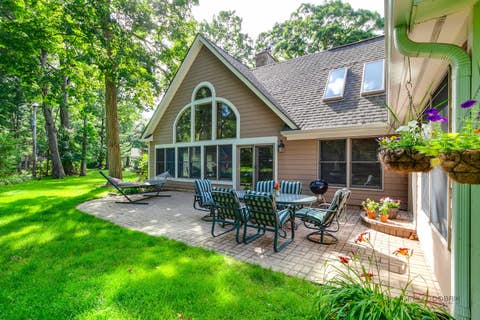 Tiny photo for 39 Wiltshire Drive, Lincolnshire, IL 60069 (MLS # 12718422)