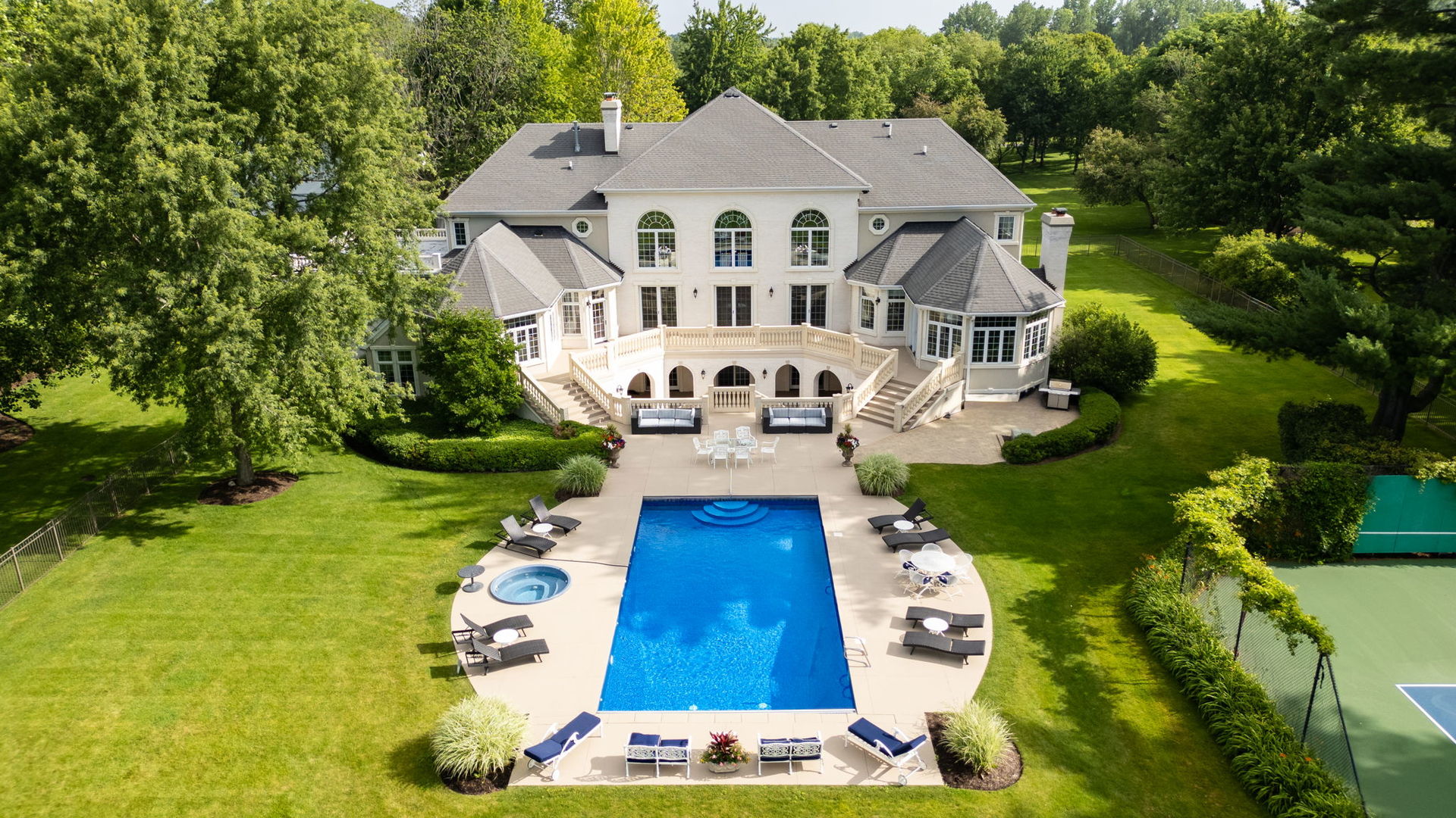 5N113 Burr Road
