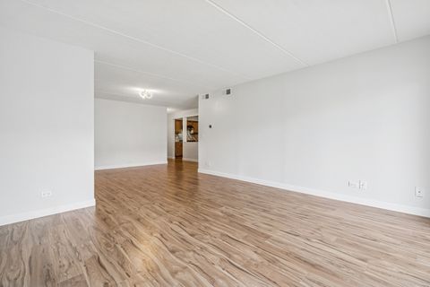 Tiny photo for 6980 W Touhy Avenue #201, Niles, IL 60714 (MLS # 12567050)