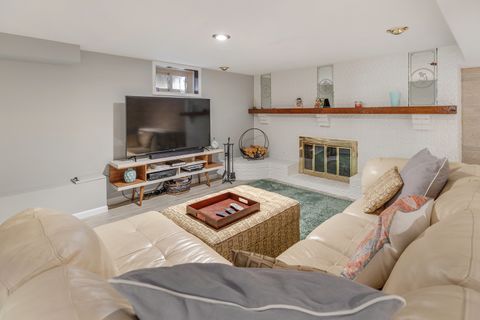 Tiny photo for 132 E Gladys Avenue, Elmhurst, IL 60126 (MLS # 12565651)