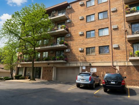 Photo of 2320 N Nordica Avenue #212D, Chicago, IL 60707 (MLS # 12620613)