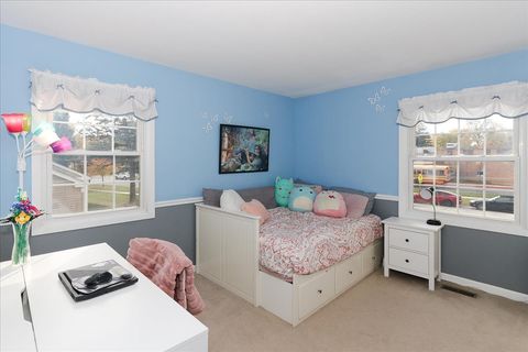 Tiny photo for 760 CHECKER Drive, Buffalo Grove, IL 60089 (MLS # 12541160)