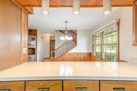 Tiny photo for 648 Dauphine Court #F, Elk Grove Village, IL 60007 (MLS # 12487711)