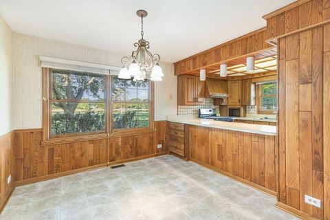 Tiny photo for 648 Dauphine Court #F, Elk Grove Village, IL 60007 (MLS # 12487711)