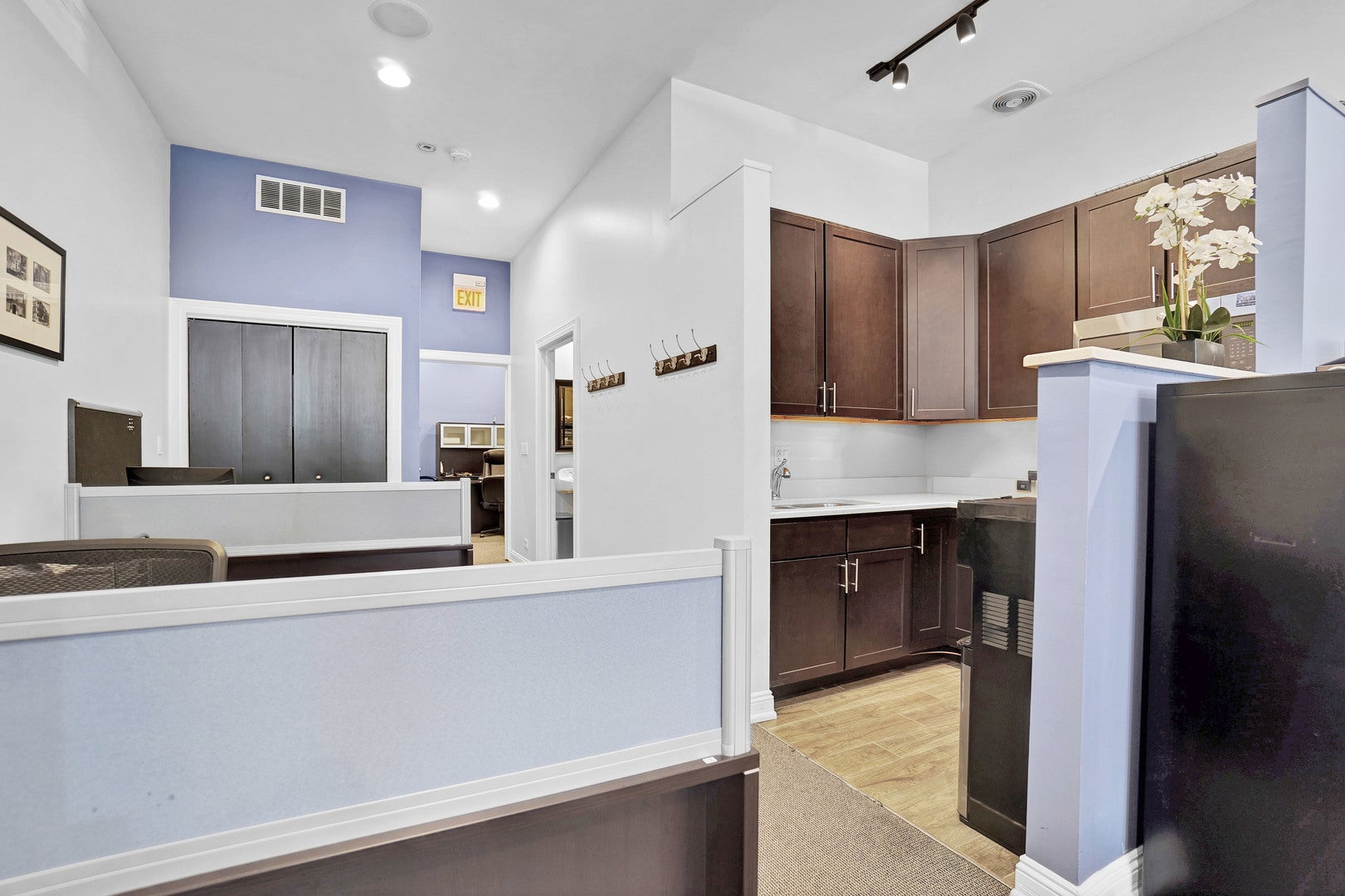 1409 W CHICAGO Avenue C1