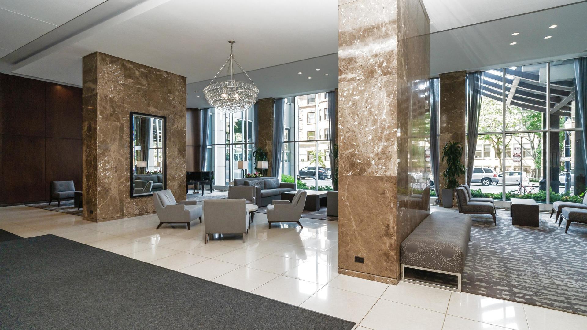 655 W Irving Park Road 3704