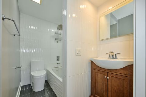 Tiny photo for 6800 N California Avenue #3S, Chicago, IL 60645 (MLS # 12493168)