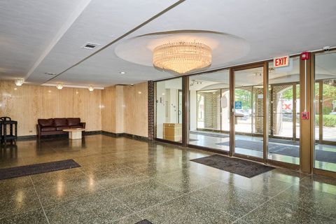 Tiny photo for 6800 N California Avenue #3S, Chicago, IL 60645 (MLS # 12493168)