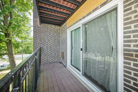 Tiny photo for 6800 N California Avenue #3S, Chicago, IL 60645 (MLS # 12493168)