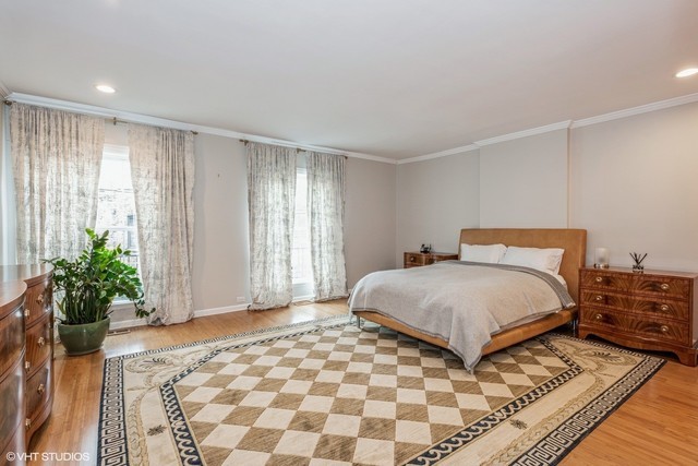 339 W Webster Avenue 6