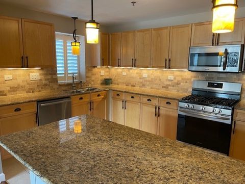 Tiny photo for 875 E 22nd Street #220, Lombard, IL 60148 (MLS # 12469861)