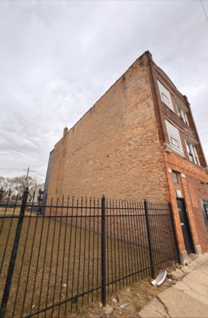 1245 S Kedzie Avenue