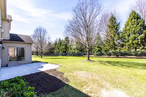 Tiny photo for 59 STONEBROOK Court, Bloomington, IL 61704 (MLS # 12596450)