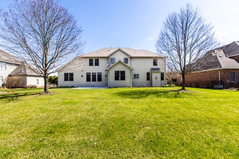 Tiny photo for 59 STONEBROOK Court, Bloomington, IL 61704 (MLS # 12596450)