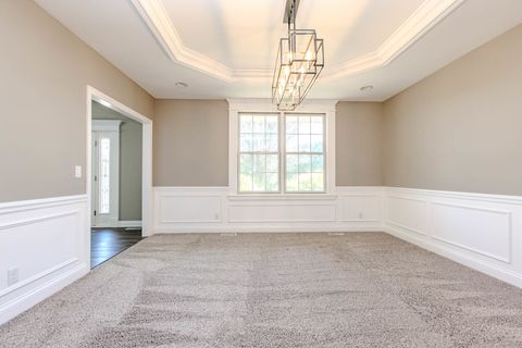 Tiny photo for 59 STONEBROOK Court, Bloomington, IL 61704 (MLS # 12596450)