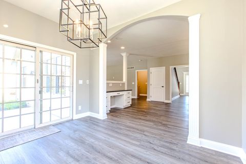 Tiny photo for 59 STONEBROOK Court, Bloomington, IL 61704 (MLS # 12596450)