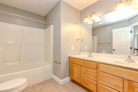 Tiny photo for 59 STONEBROOK Court, Bloomington, IL 61704 (MLS # 12596450)