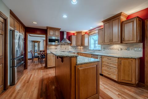 Tiny photo for 2413 Flambeau Drive, Naperville, IL 60564 (MLS # 12598239)