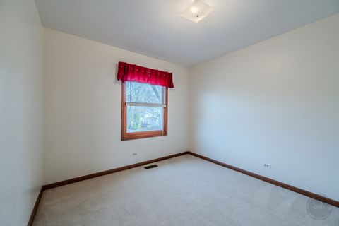 Tiny photo for 2413 Flambeau Drive, Naperville, IL 60564 (MLS # 12598239)