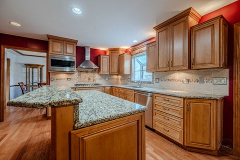 Tiny photo for 2413 Flambeau Drive, Naperville, IL 60564 (MLS # 12598239)